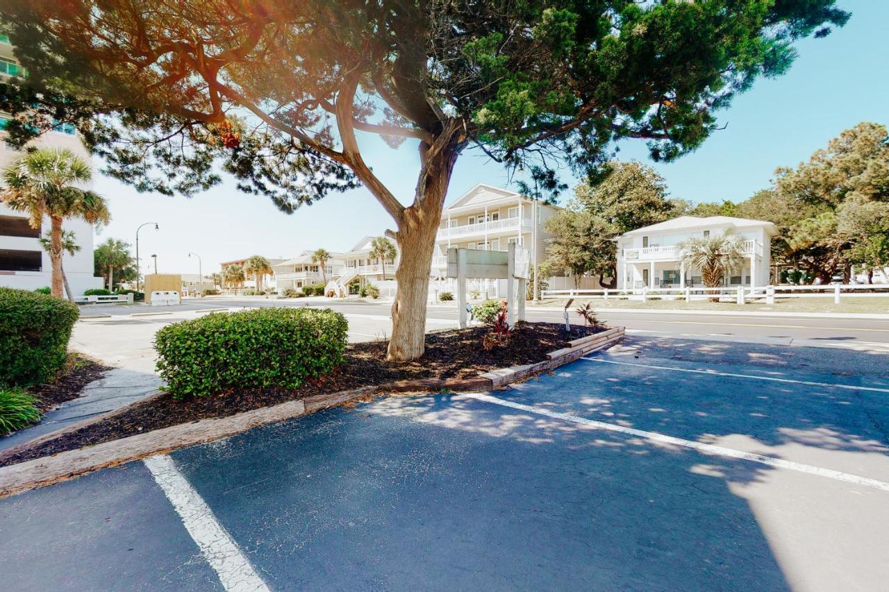 Ocean Retreat & Villas Myrtle Beach Bagian luar foto